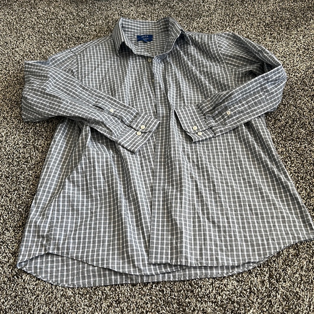 Men’s APT 9 Button up Shirt Slim Fit L